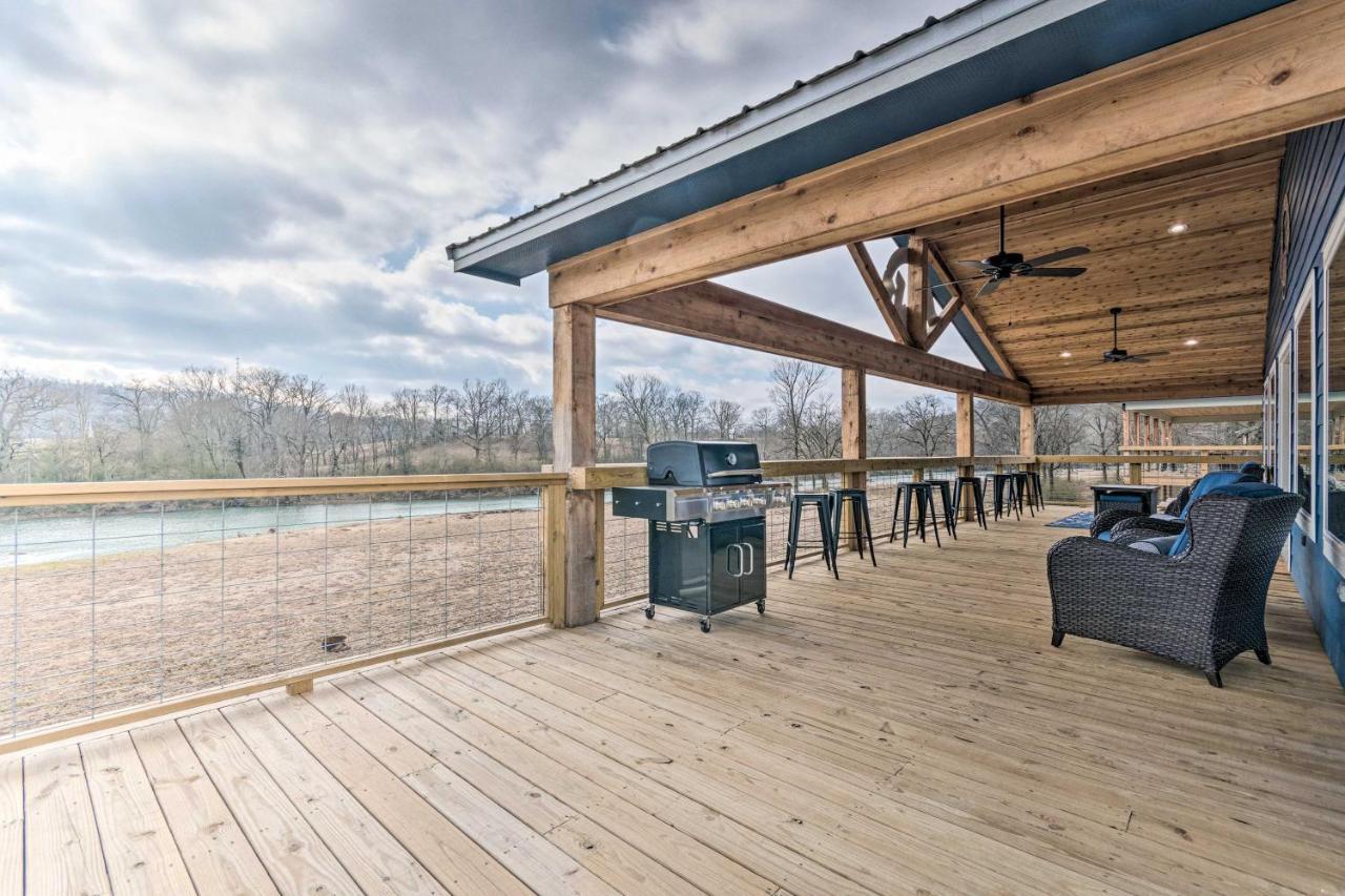 Upscale Riverfront Home With Beach And Fire Pit! Glenwood Kültér fotó