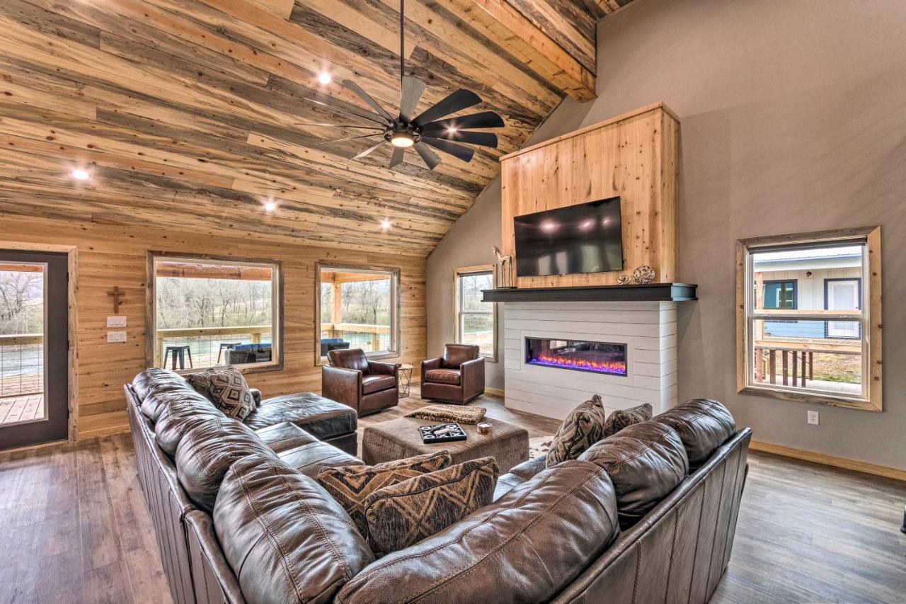 Upscale Riverfront Home With Beach And Fire Pit! Glenwood Kültér fotó