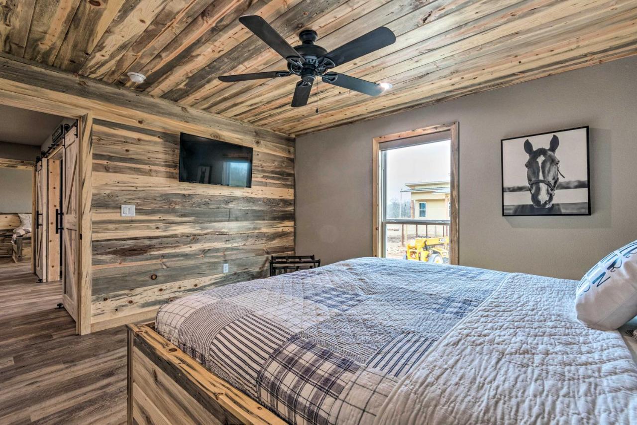 Upscale Riverfront Home With Beach And Fire Pit! Glenwood Kültér fotó