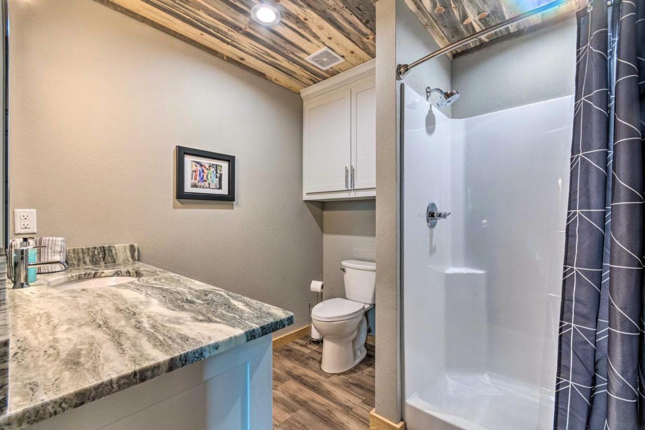 Upscale Riverfront Home With Beach And Fire Pit! Glenwood Kültér fotó